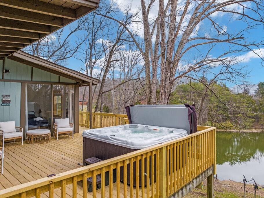 Lazy Lake 3Br Cabin W/ Mtn Views + Hot Tub +Wi-Fi Luray Exteriör bild