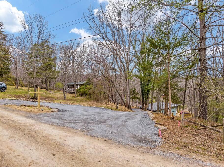Lazy Lake 3Br Cabin W/ Mtn Views + Hot Tub +Wi-Fi Luray Exteriör bild